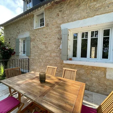 Les Camelis Tatil Evi