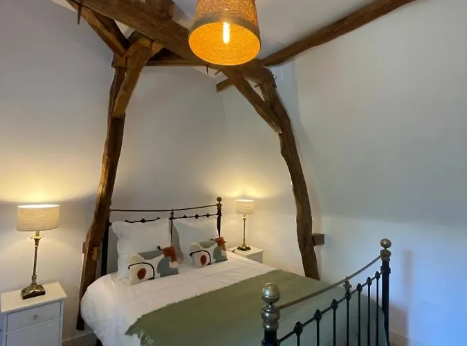 Les Camelis Holiday home