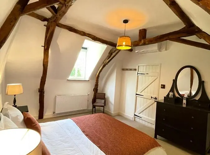 Les Camelis Holiday home